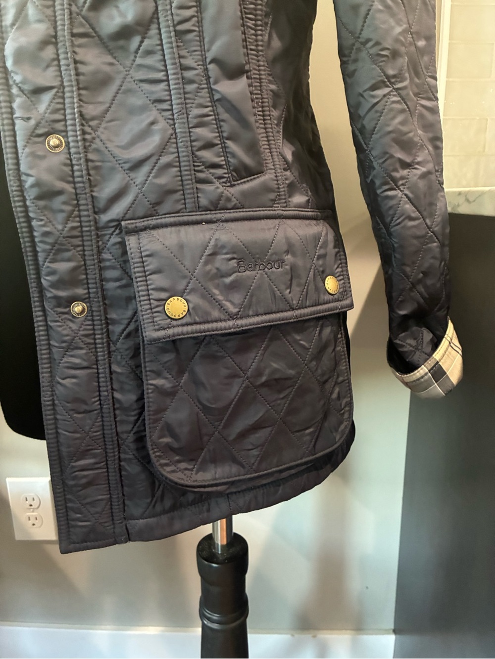 Barbour Black Quilted Coat Corduroy Collar Tartan Plaid lining Bomber Jacket - Picture 3 of 6